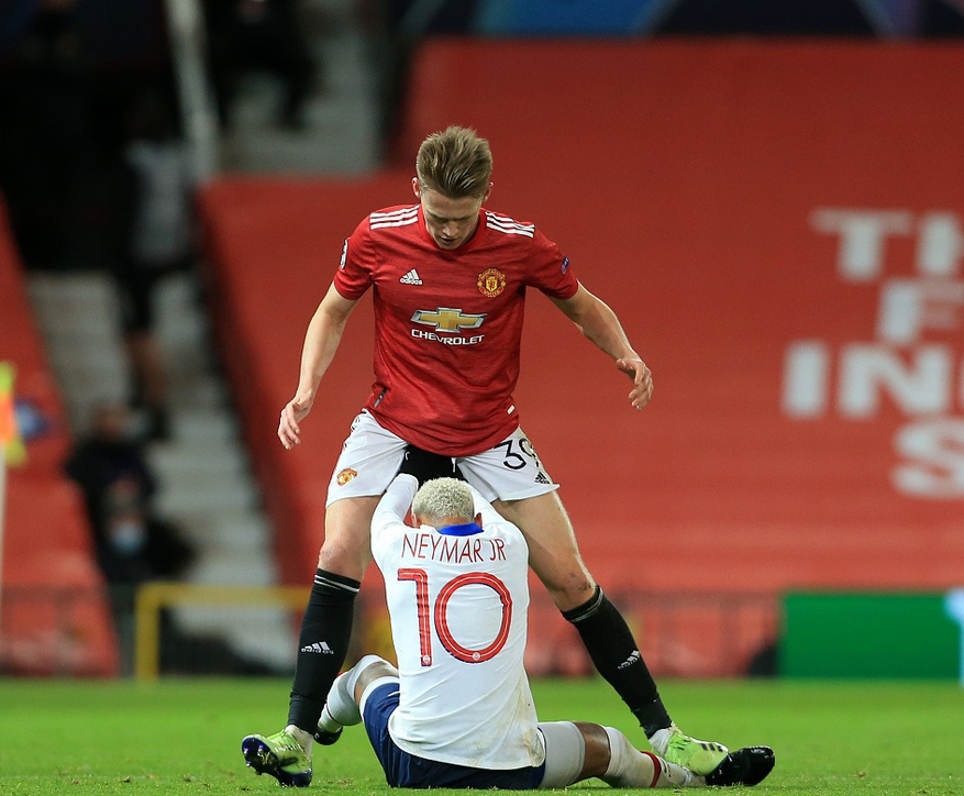 开云官网-上海申花训练开放日,窗口期刷新队史纪录引欢呼,法甲在即,心理建设被强调(开罗网球破解无限训练点)