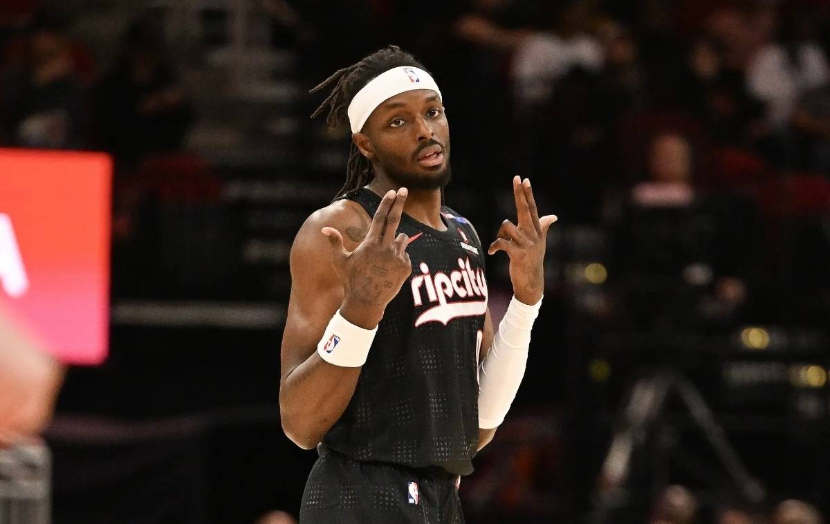 开云官网-包含欧篮联冲刺阶段再迎强敌,波特兰开拓者官宣签约,主帅态度:引发热议,更衣室氛围转暖的词条